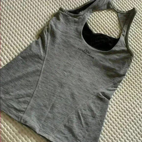 Lorna Jane - Picture 1 of 4